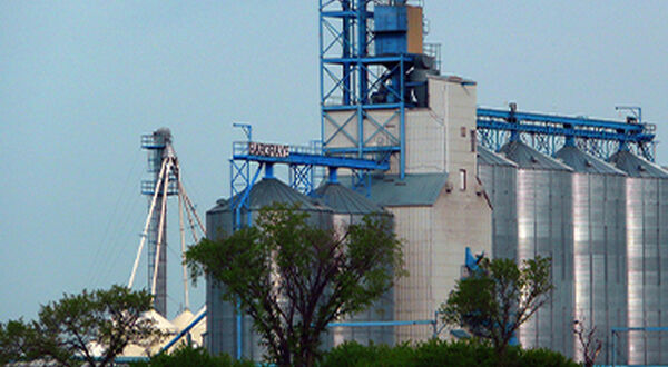 Parrish & Heimbecker to buy GrainsConnect Canada