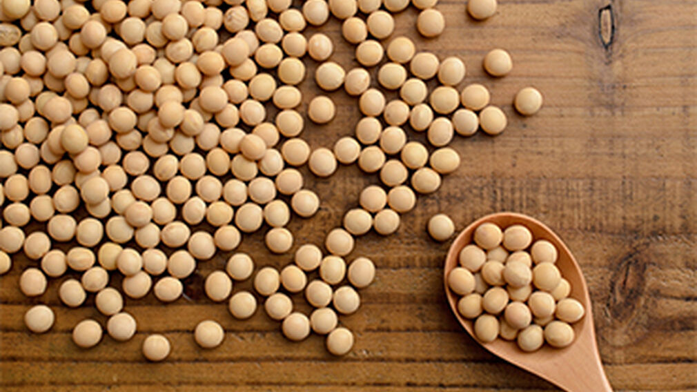 Soyabean imports at 7-year low in China while crush down 6%