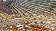 Bleaching earths