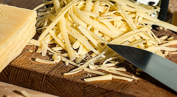 Study suggests people with high cholesterol should cut out carbs not saturated fat