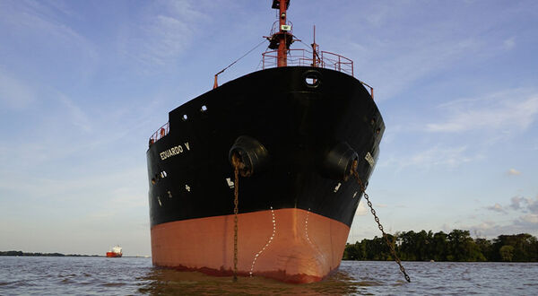 Parched Paraná River forces exporters to reduce cargo sizes