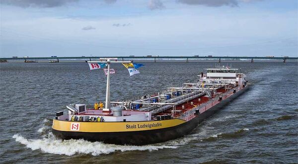 BASF and Stolt Tankers put new ship into service for low water on the Rhine