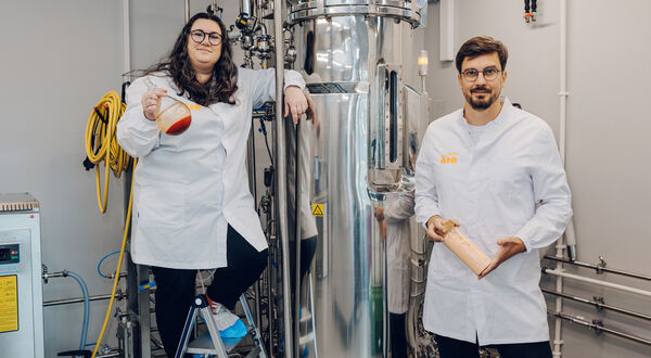 ÄIO and tilk! launch first commercial RedOil skincare product