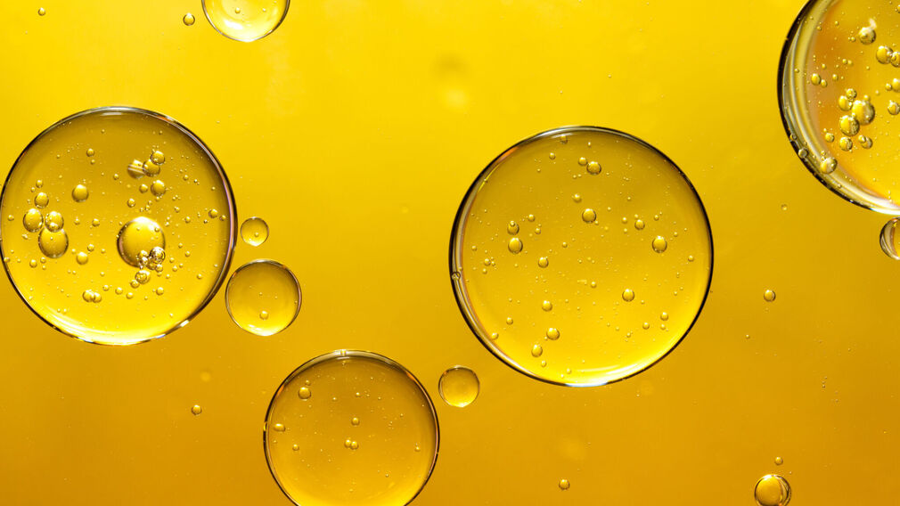 The comment period on the EU’s new proposal to limit mineral oil aromatic hydrocarbons (MOAH) in food is set to end on 10 May. Image source: Adobe Stock