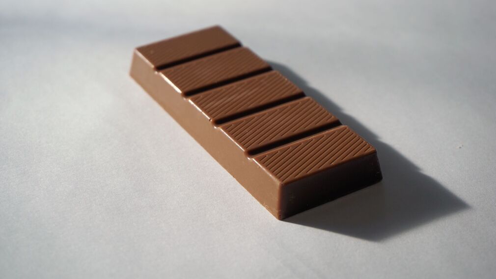 Celleste Bio has partnered with Mondelēz International to produce milk chocolate bars made with cell-cultured cocoa butter. Image source: Pixabay